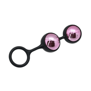 Sfere doppie con finitura rosa metallizzata e rivestimento nero morbido, dotate di anello per un utilizzo pratico e un controllo ottimale
