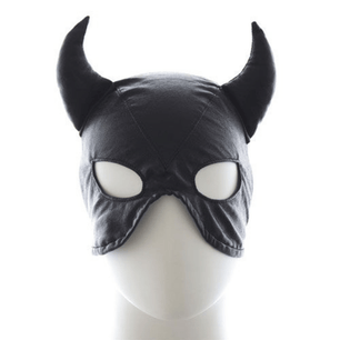 Maschera cappuccio nera con corna, vista frontale