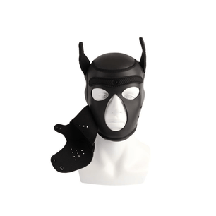Maschera dog hood nera BDSM con confezione prodotto vista frontale.